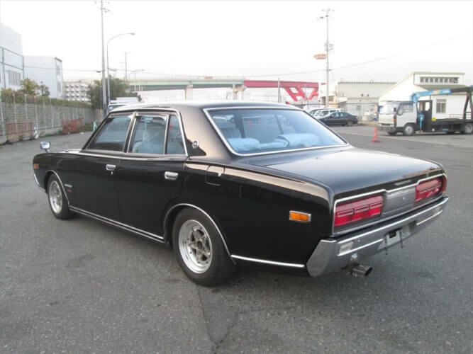 1974 Nissan Cedric GX 230 from behind to the side