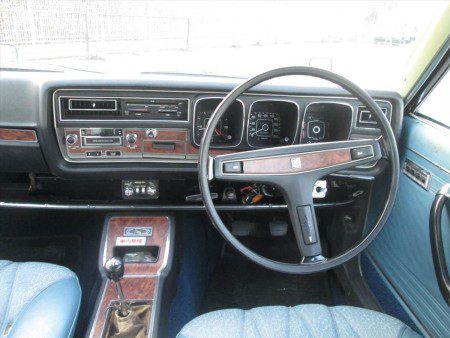 1974 Nissan Cedric GX 230 dashboard
