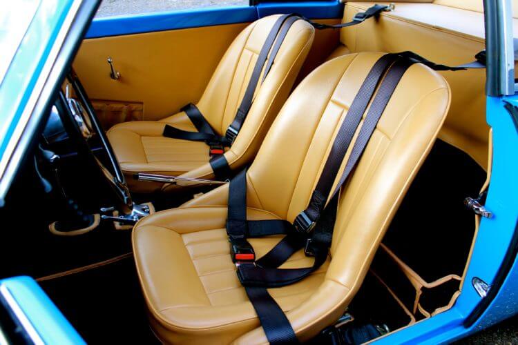 1959 Fiat 750 Gt Zagato seats