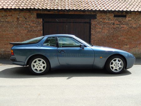 1989 Porsche 944 S2 side shot