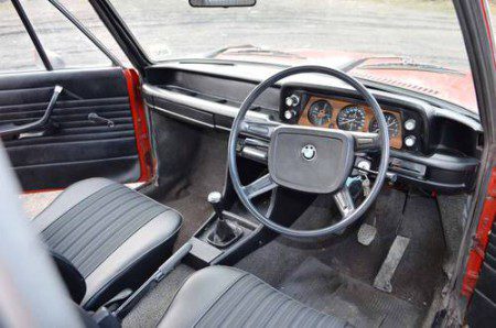 1975 BMW 1502 dashboard
