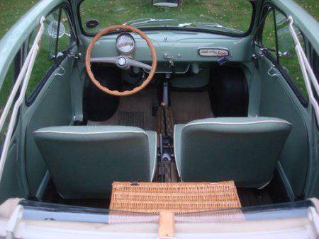 1957 Fiat 500 Vetri Fissi interior