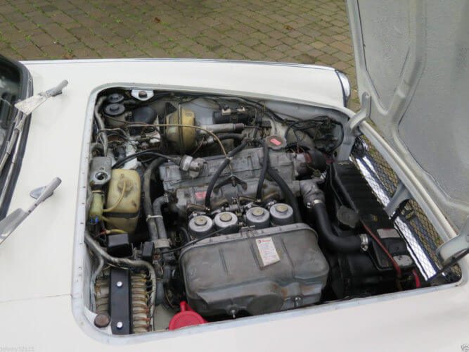 1969 Honda S800 Coupe engine bay