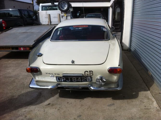 1964 Volvo P1800S rally car rear shot