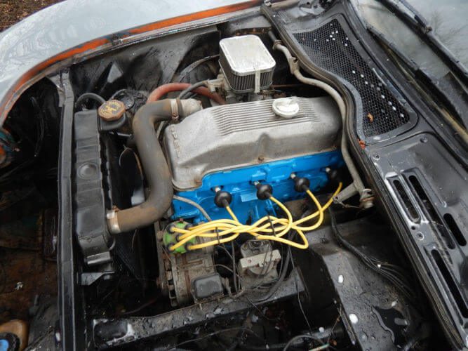 1970 Opel GT engine bay