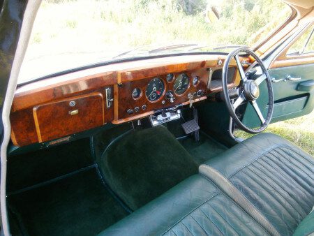 1957 Jaguar Mk1 interior