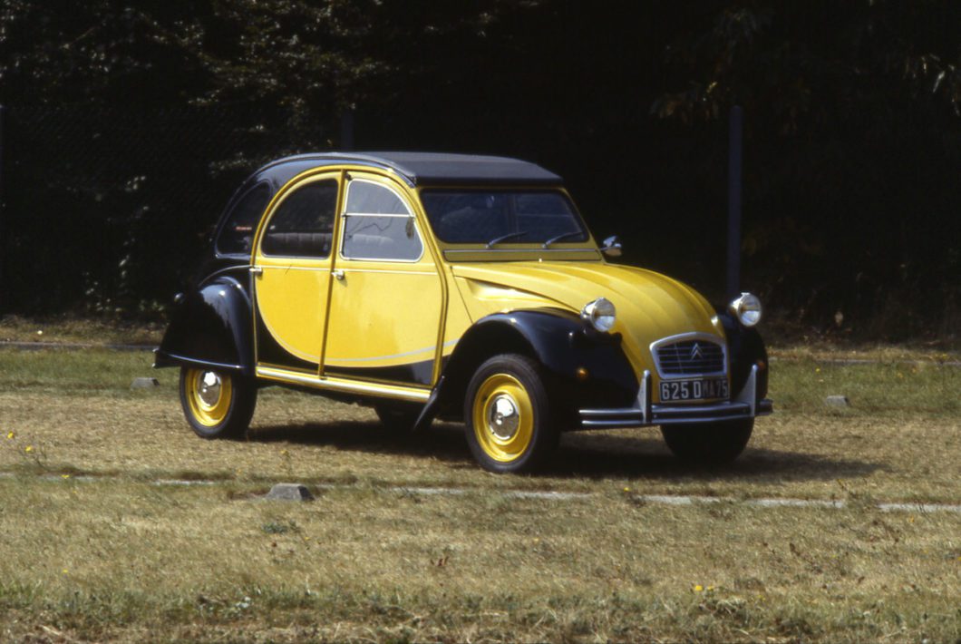 Citroën marks 40 years of the 2CV6 Charleston