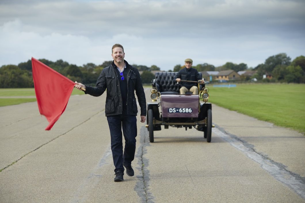 Paul Cowland drives 1903 Knox ahead of London to Brighton Veteran Car Run