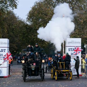 Sun comes out for 125th London to Brighton Veteran Car Run