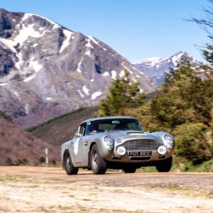 Aston Martin DB5 and Frazer Nash-BMW win 2022 Carrera España