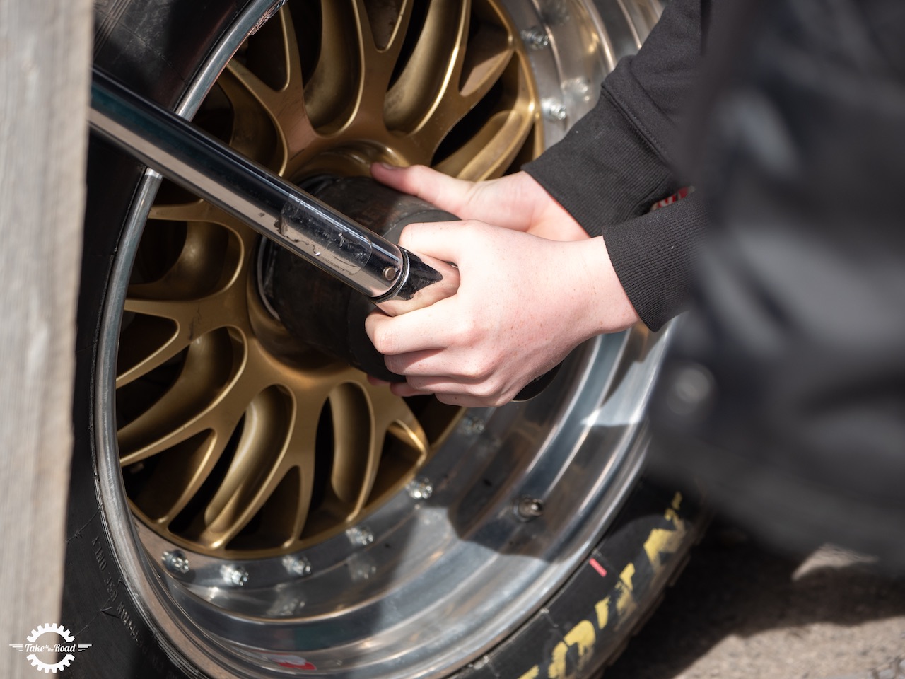 Emergency Tyre Replacement: How Mobile Tyre Fitting Works