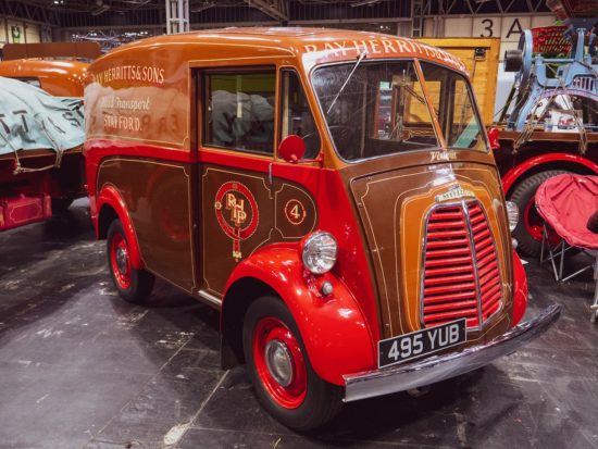 7 Tips for Solo Entrepreneurs Buying a Business Vehicle