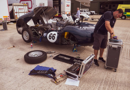 How to Become a Mechanic in the UK