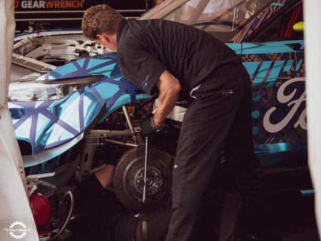 How to Become a Mechanic in the UK