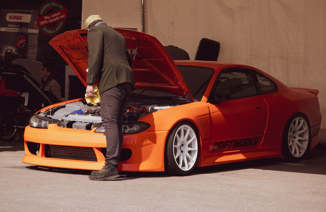 1262 - Owning Car Doesnt Make You Mechanic - 01