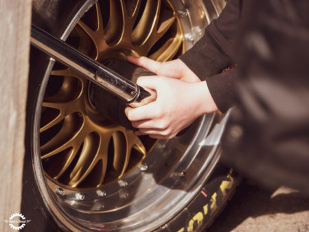 1262 - Owning Car Doesnt Make You Mechanic - 01